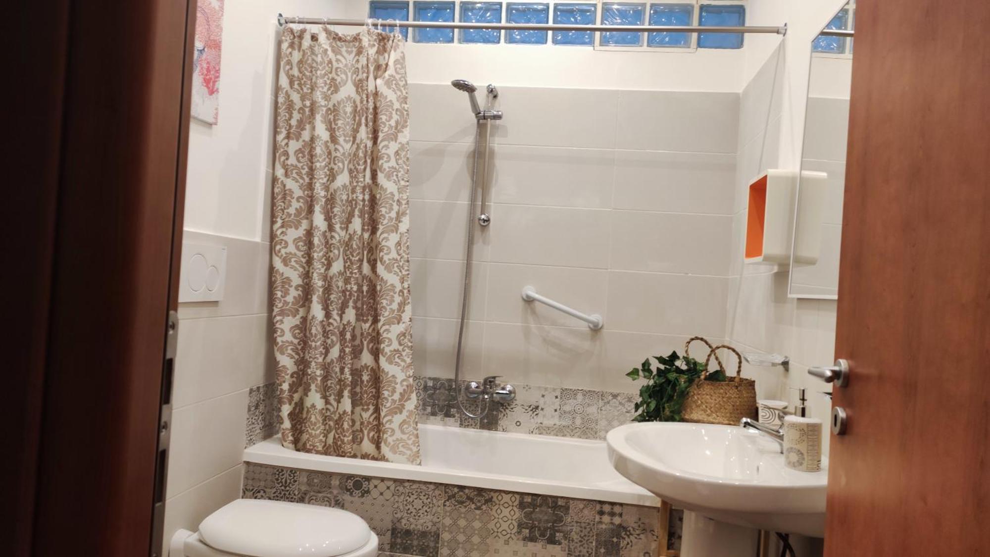 Amunì rooms&suite LT Palermo Esterno foto